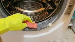 Come pulire la guarnizione in gomma della lavatrice utilizzando un solo ingrediente.